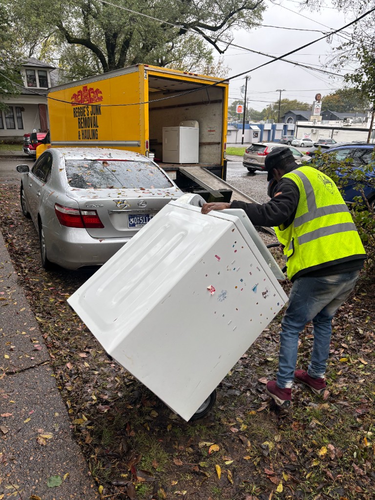 Hauling appliance to truck